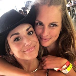 Meet your Posher, Camille